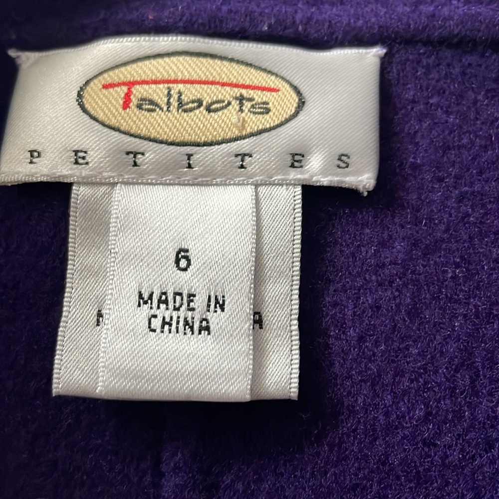 Jacket - Picture 8 of 10